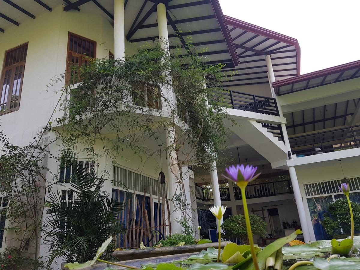 Villa Dewasiri Unawatuna Esterno foto