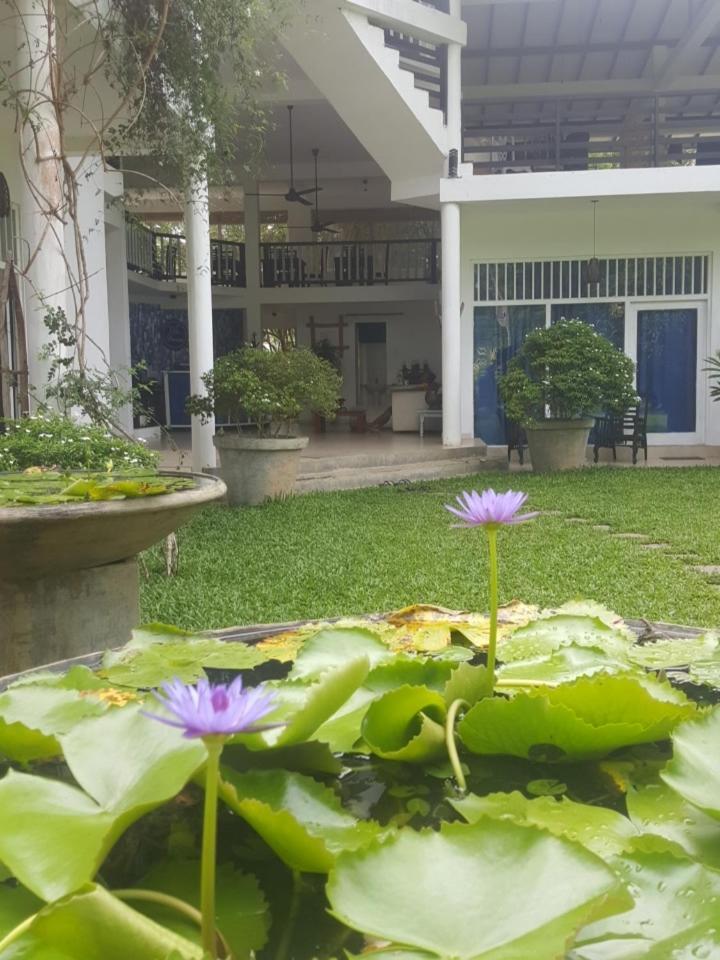 Villa Dewasiri Unawatuna Esterno foto